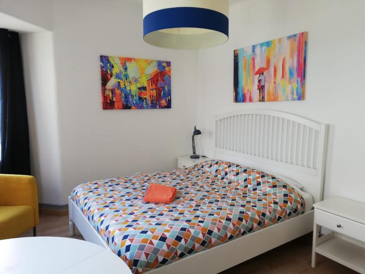 Bed&Shower Moscavide -Self Check-In Esterno foto
