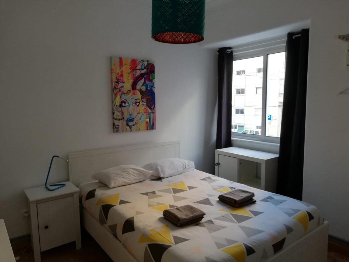 Bed&Shower Moscavide -Self Check-In Esterno foto