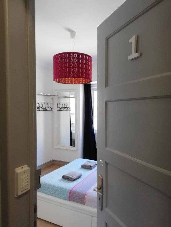 Bed&Shower Moscavide -Self Check-In Esterno foto
