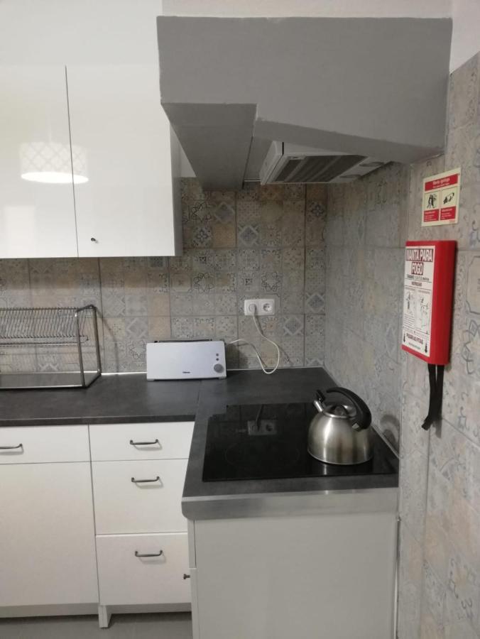 Bed&Shower Moscavide -Self Check-In Esterno foto