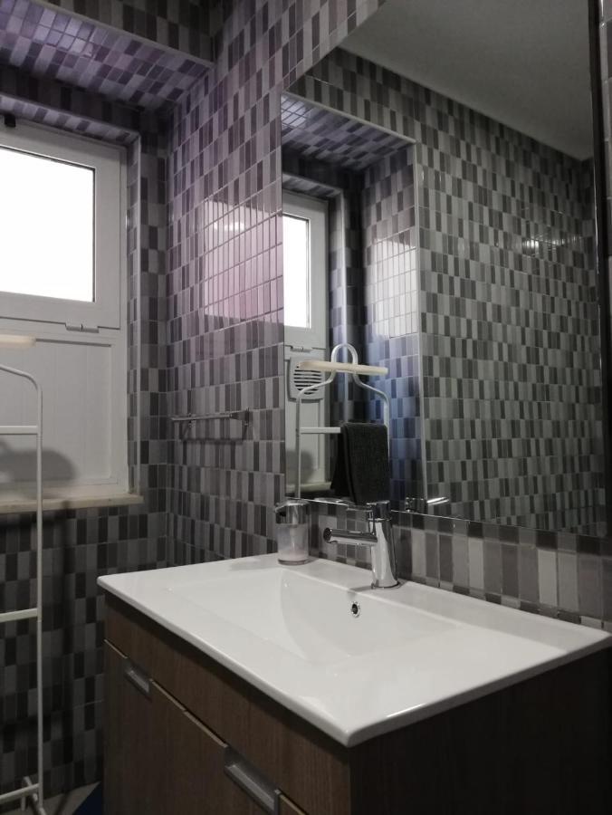 Bed&Shower Moscavide -Self Check-In Esterno foto