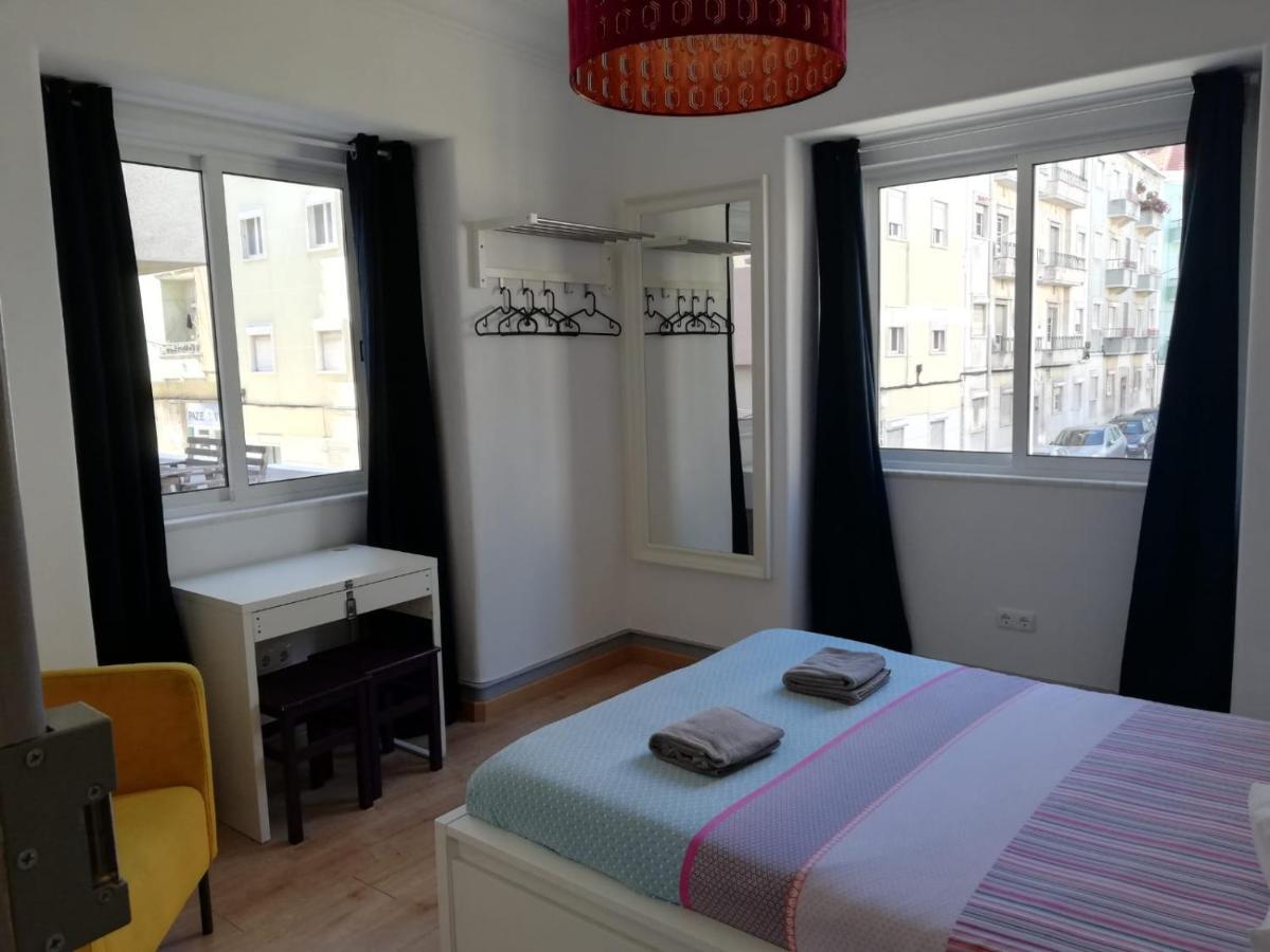 Bed&Shower Moscavide -Self Check-In Esterno foto