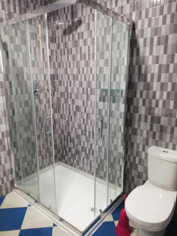 Bed&Shower Moscavide -Self Check-In Esterno foto